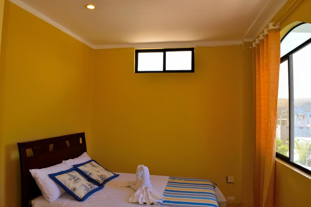 Hostal Duncan Puerto Ayora  Exterior foto