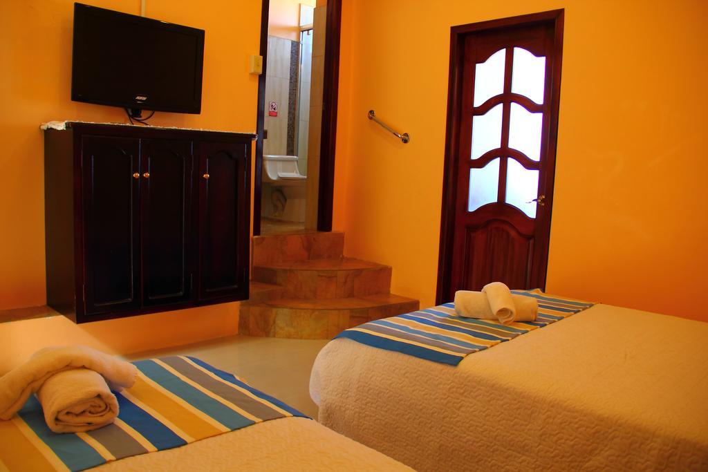 Hostal Duncan Puerto Ayora  Exterior foto
