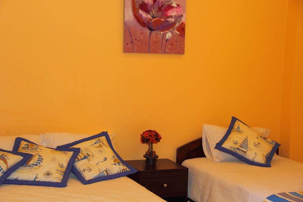 Hostal Duncan Puerto Ayora  Exterior foto